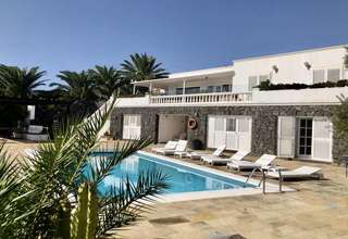 房子 出售 进入 Puerto Calero, Yaiza, Lanzarote. 