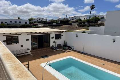Maison de ville vendre en La Costa, Tinajo, Lanzarote. 