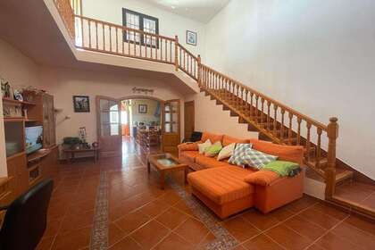 House for sale in Argana Alta, Arrecife, Lanzarote. 